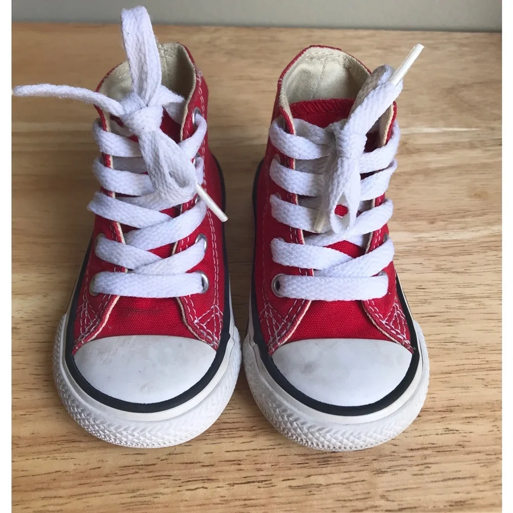 Converse All-Star Chuck Taylor High-Tops Red Size: US Toddler 4.0 EUR 20 CM 11.5